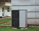 Pompa ciepła przy nowoczesnym domu. Zastanawiasz się, jaka moc pompy ciepła do domu 120m2 będzie optymalna?