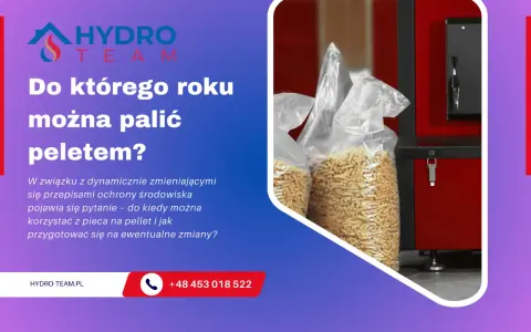 Pytanie: do kiedy można palić pelletem? Worek z pelletem obok nowoczesnego kotła. Hydro-Team.pl