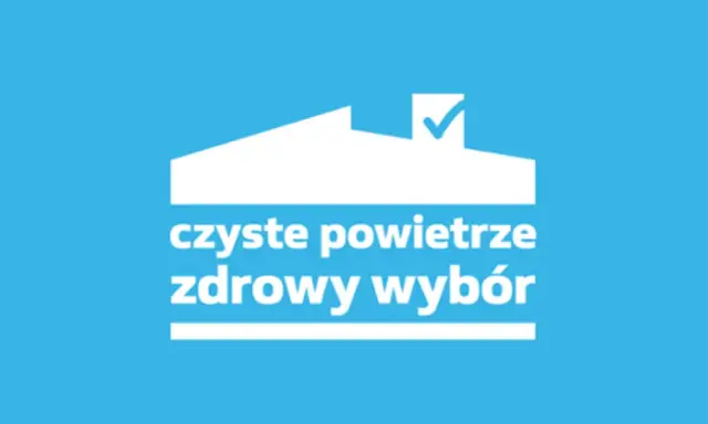 Biały symbol domu z zaznaczonym kominem i napisem "czyste powietrze zdrowy wybór". To ważny krok w kierunku lepszego życia, jak deklaracja PIT-37.