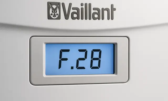 Wyświetlacz kotła Vaillant pokazuje kod błędu F.28.